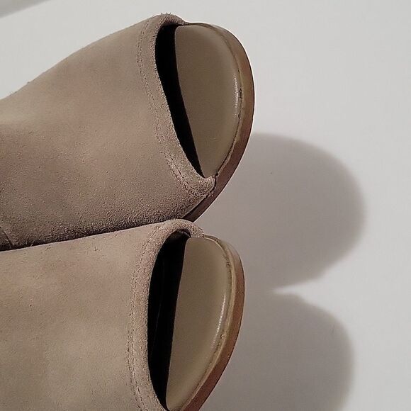 Crown Vintage Frankie Suede Peep Toe Stacked Heel Boots - Picture 8 of 8